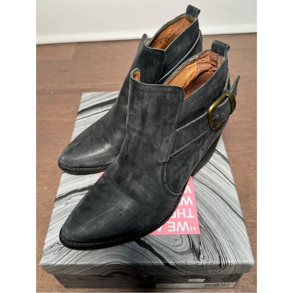 Jeffrey Campbell Jonas Booties in Black Distressed